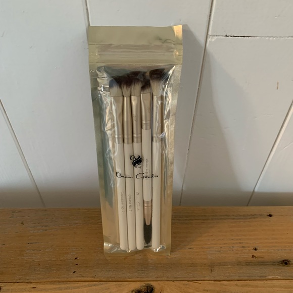 NWT Beau Gachis 5 Piece Makeup Brush no 7 Collection Set highlight blend eye - Picture 3 of 4